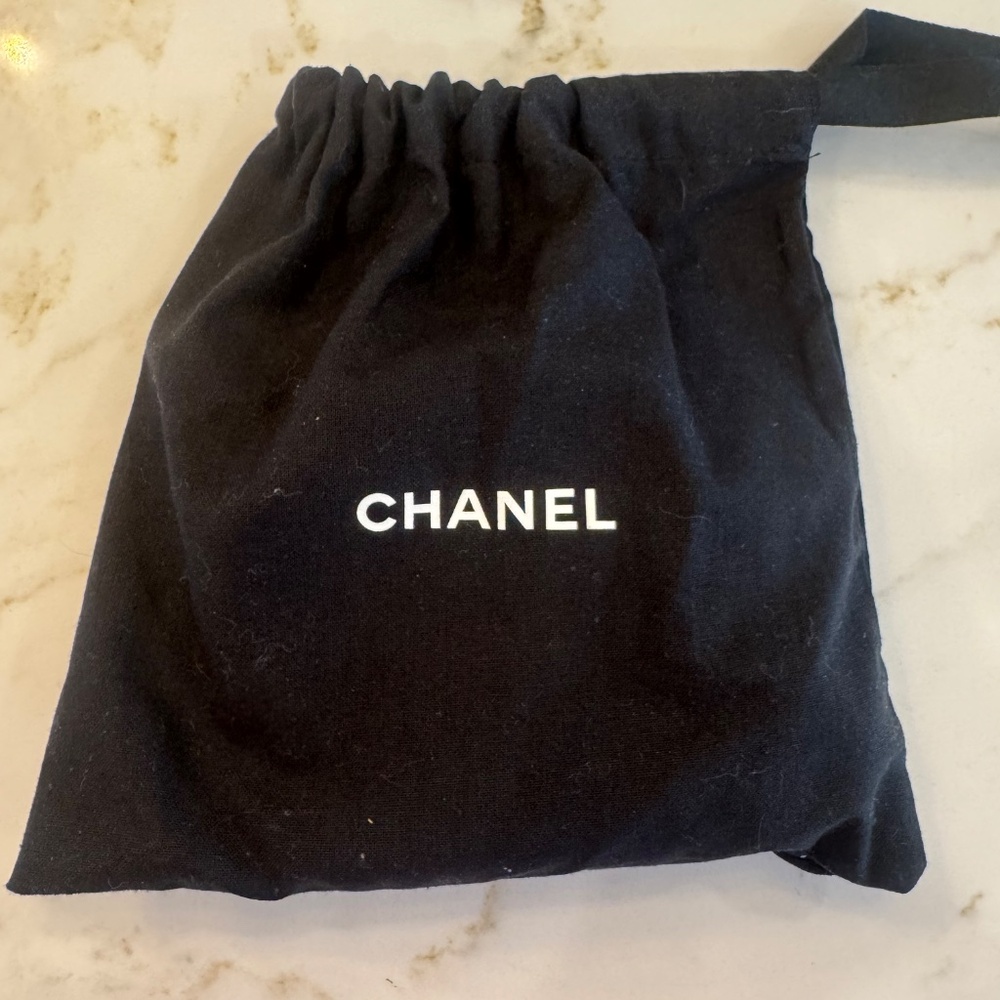 Chanel Interlocking Logo Belt - Picture 2 of 4